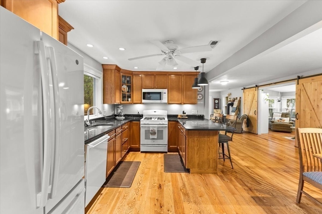 22 South Lakeview Road Norton, MA 02766 - Photo 13 of 42 Gallery Image 13