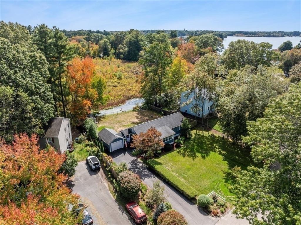 22 South Lakeview Road Norton, MA 02766 - Photo 5 of 42 Gallery Image 5