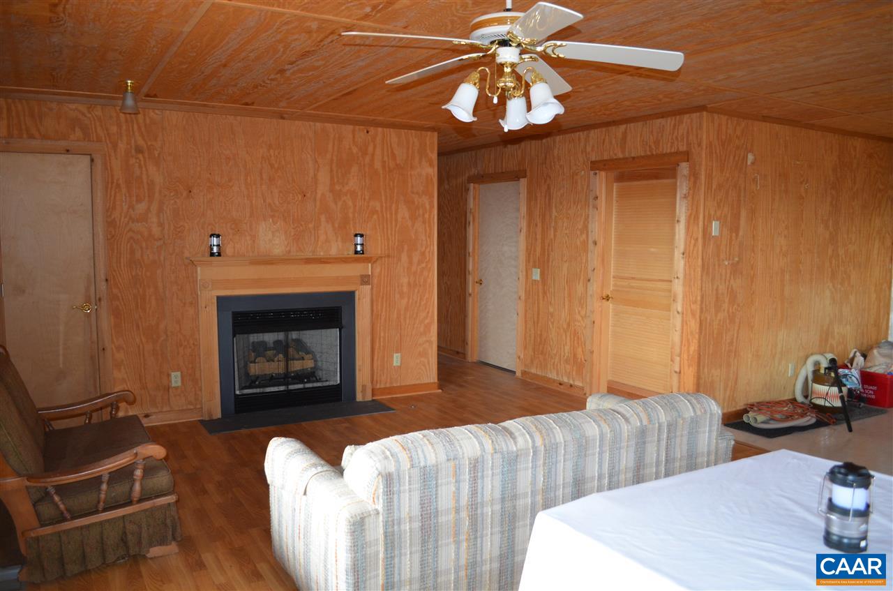 4217 Cub Creek Road Roseland, VA 22967 - Photo 11 of 48 Gallery Image 11