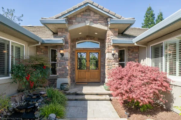 $1,189,000 | 19565 San Vincente Drive, Redding, CA 96003