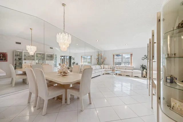 $299,000 | 8030 Springside Court, Unit D, Boca Raton, FL 33496