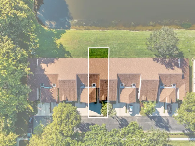 $299,000 | 8030 Springside Court, Unit D, Boca Raton, FL 33496