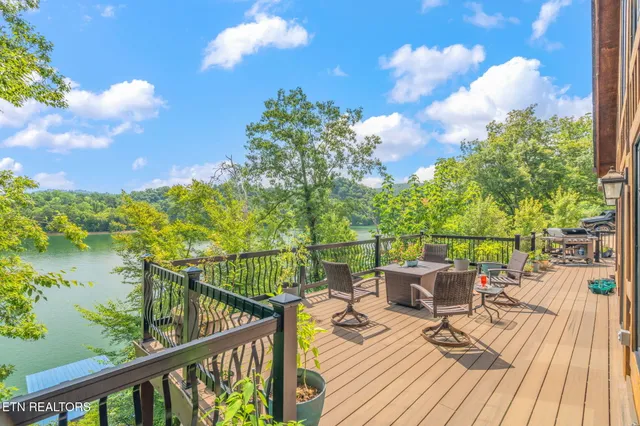 $1,799,000 | 168 Rockfish Point, New Tazewell, TN 37825