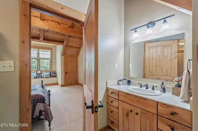 $1,799,000 | 168 Rockfish Point, New Tazewell, TN 37825