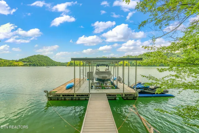 $1,799,000 | 168 Rockfish Point, New Tazewell, TN 37825