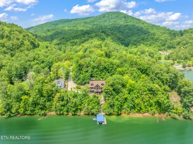 $1,799,000 | 168 Rockfish Point, New Tazewell, TN 37825