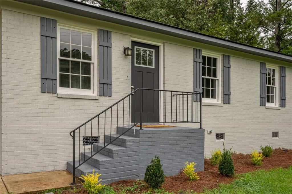 5598 Fosters Mill Road Cave Spring, GA 30124 - Photo 3 of 23