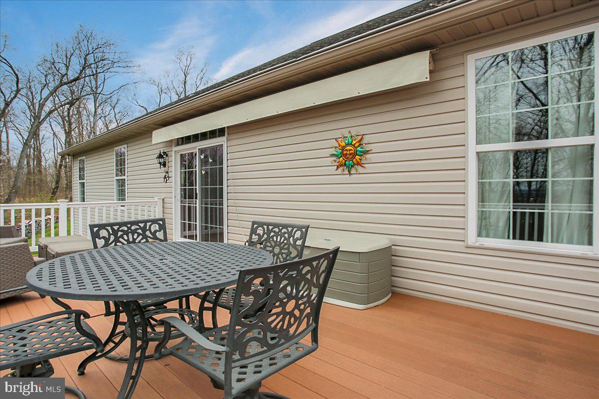 51 Mine Road Mertztown, PA 19539 - Photo 50 of 58 Retractable awning