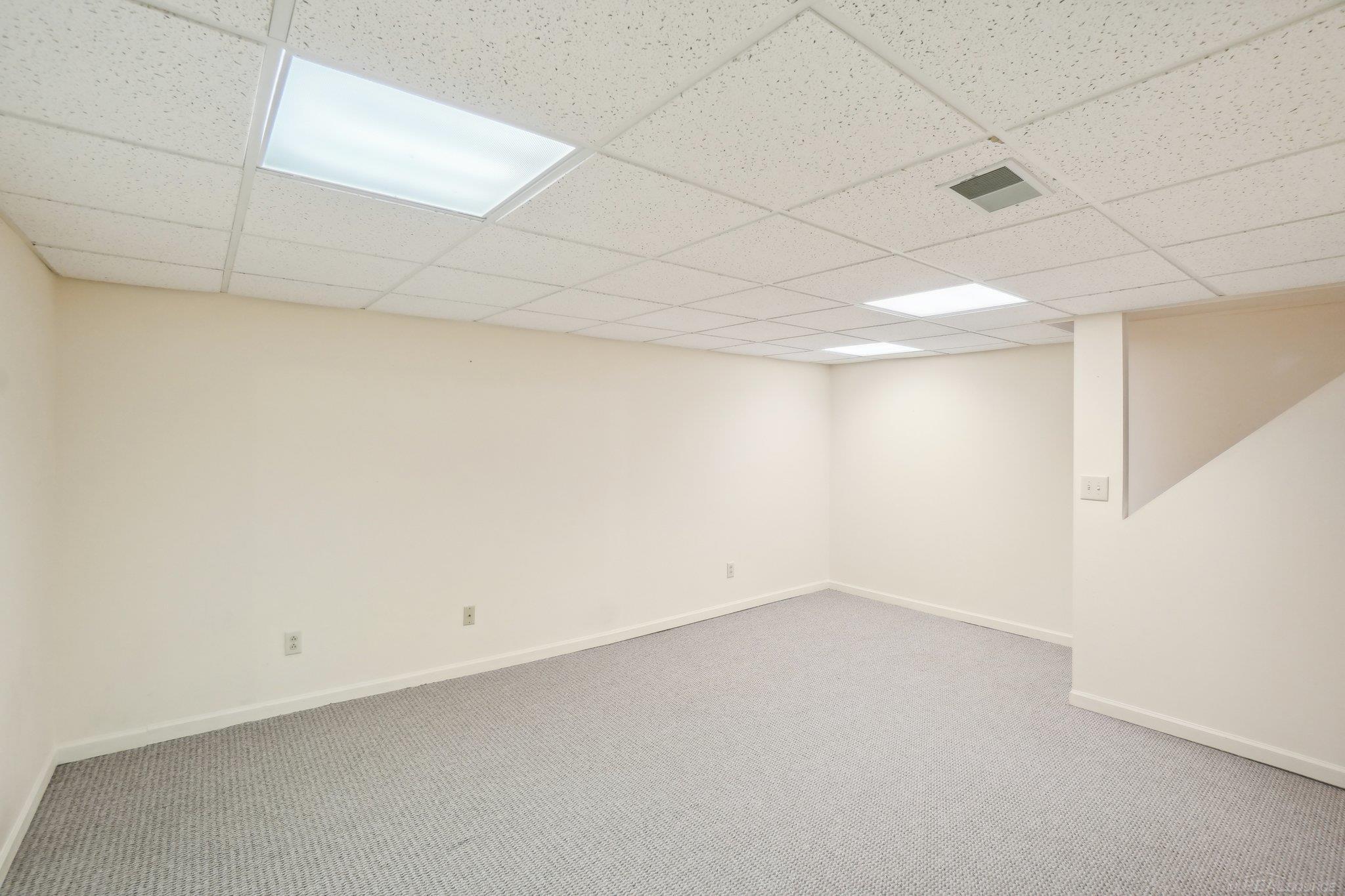 494 Baldwin Avenue Rochester, MI 48307 - Photo 30 of 38