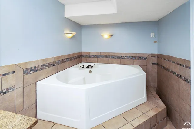 $385,000 | 2429 Via Linda Drive, Lawrence, KS 66047