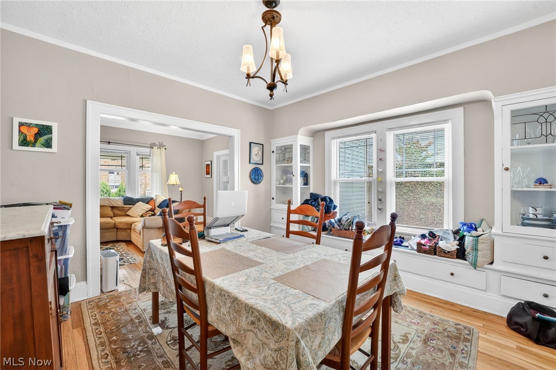 3221 Bradford Road Cleveland Heights, OH 44118 - Photo 7 of 37