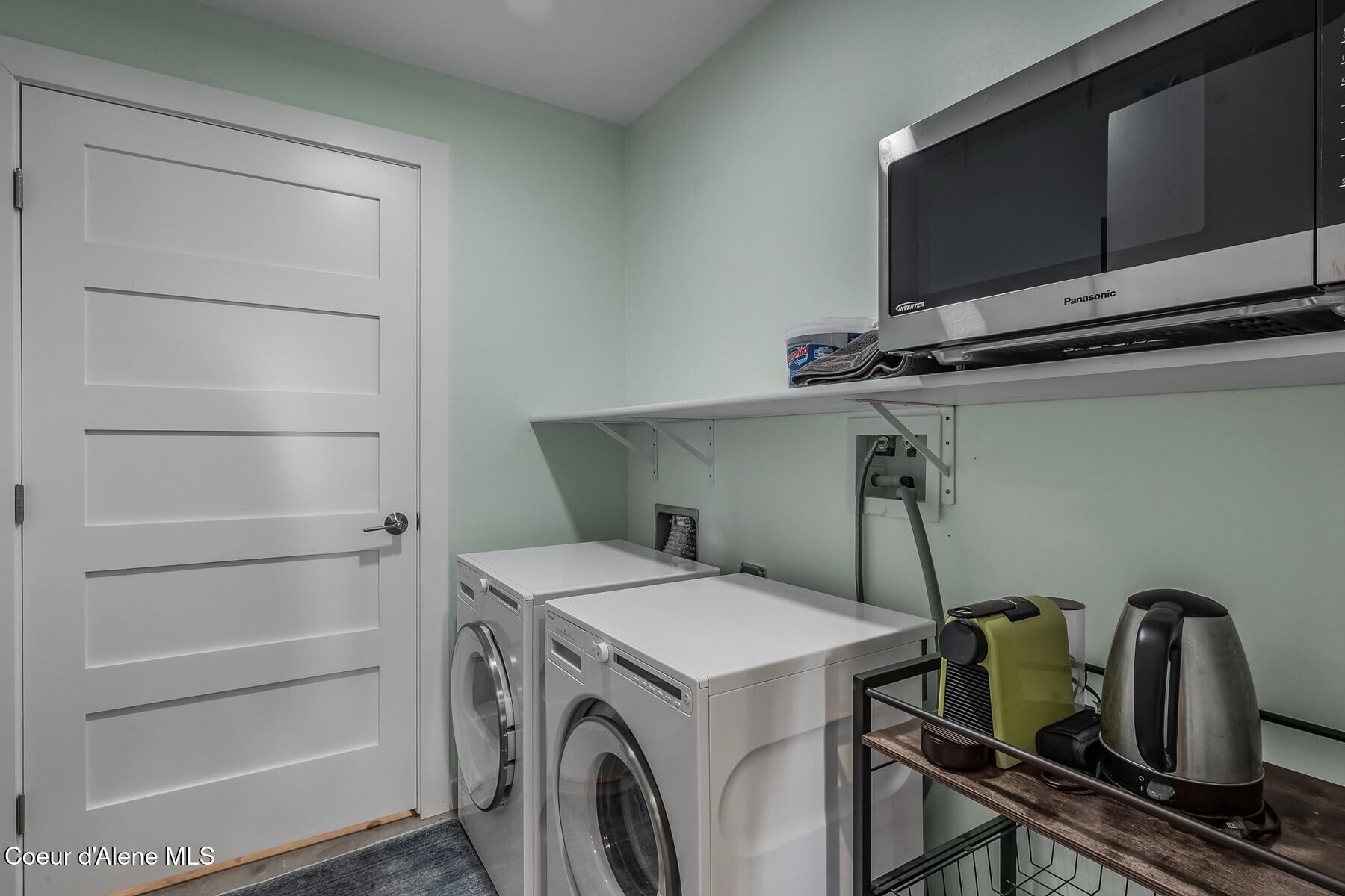 18352 South Crossbill Road Coeur D'Alene, ID 83814 - Photo 24 of 29 Basement Laundary