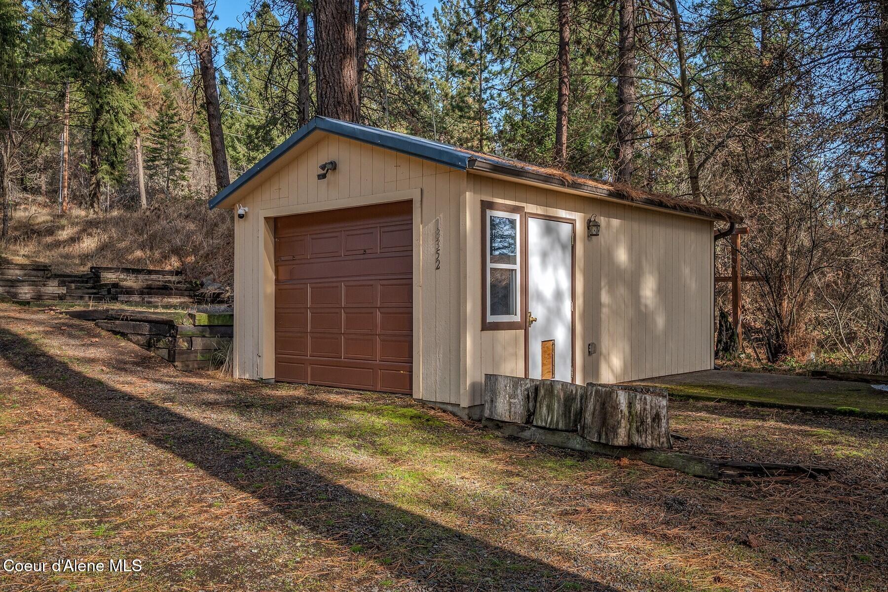 18352 South Crossbill Road Coeur D'Alene, ID 83814 - Photo 25 of 29 Detached Garage
