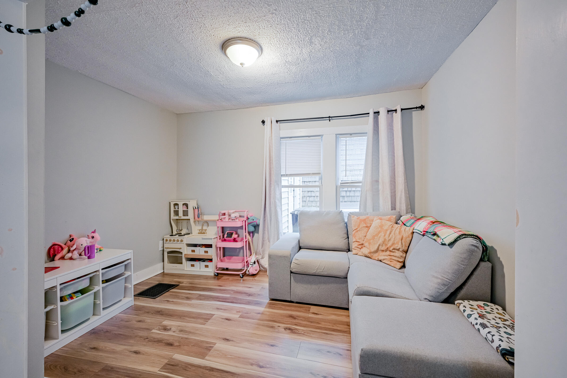 25 Center Street Augusta, ME 04330 - Photo 20 of 49 109802gr-116