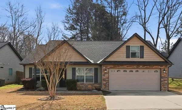 $272,900 | 218 Heritage Creek Drive, Boiling Springs, SC 29316