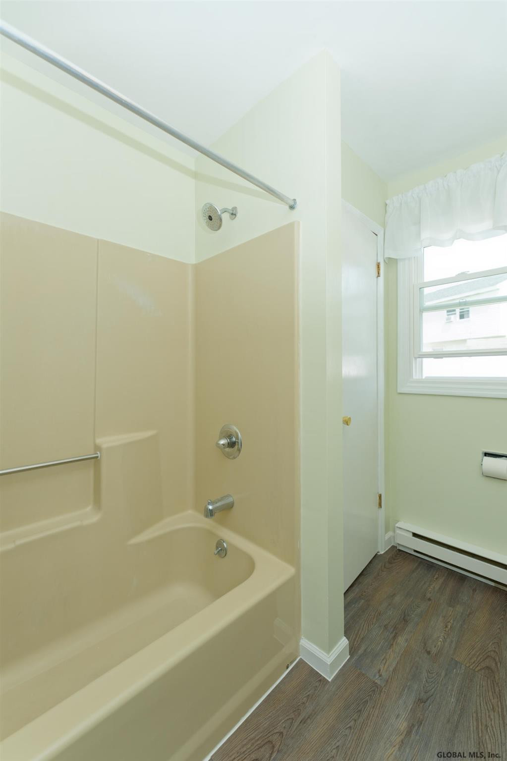 6 Old Farm Road Colonie, NY 12189 - Photo 19 of 35 Photo 19