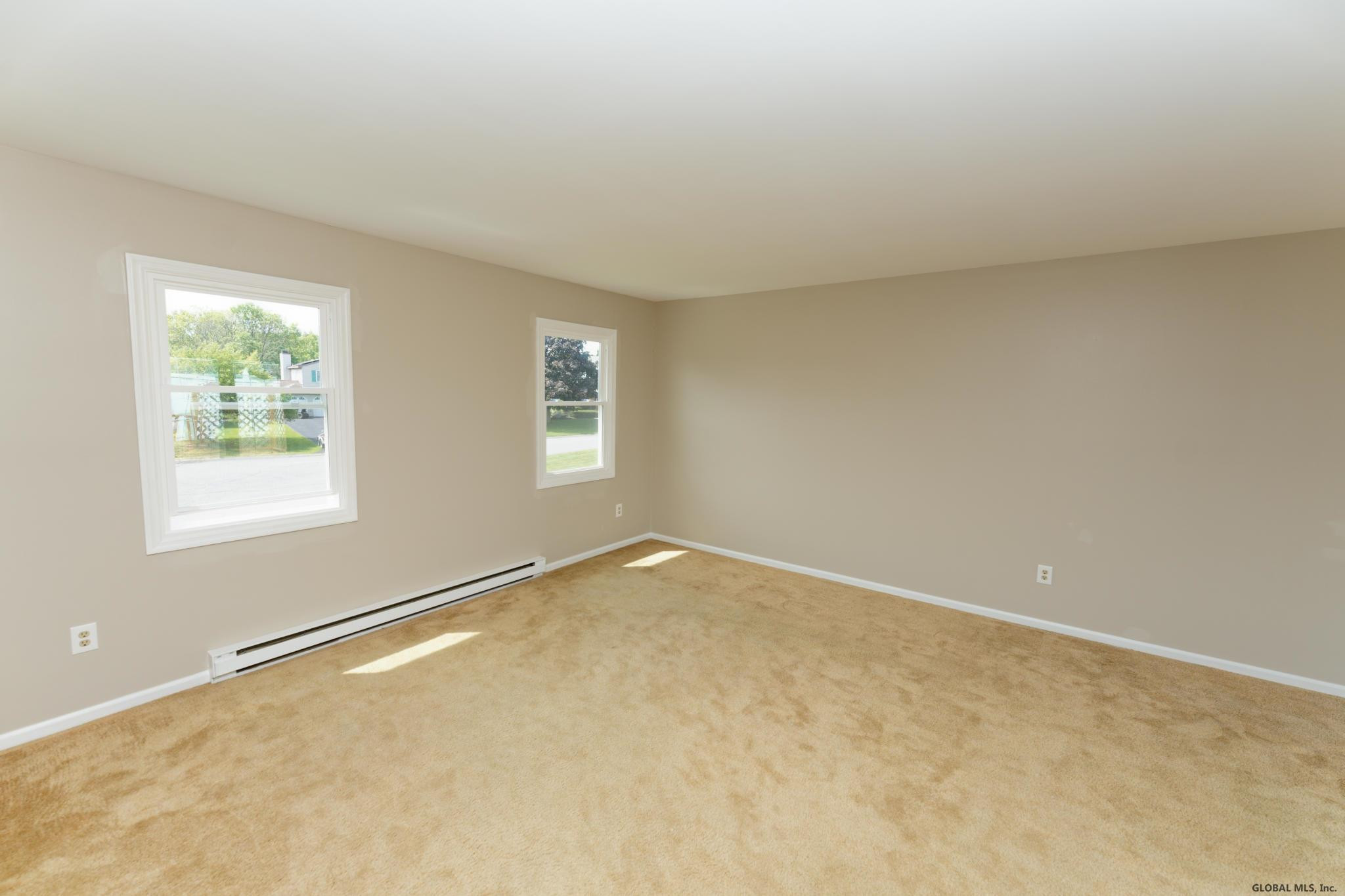6 Old Farm Road Colonie, NY 12189 - Photo 5 of 35 Photo 5