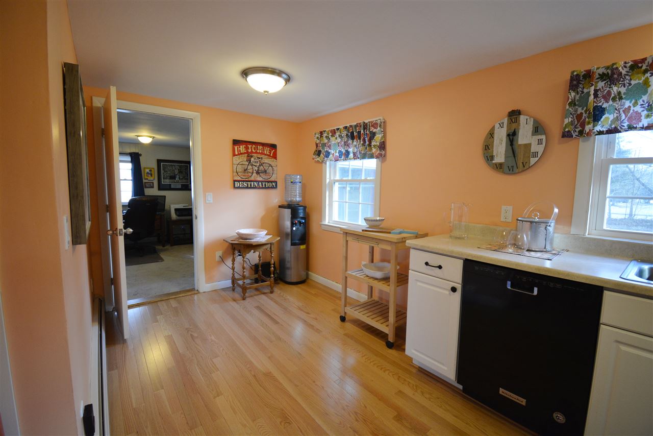 63 Moulton Road Hampton, NH 03842 - Photo 7 of 30