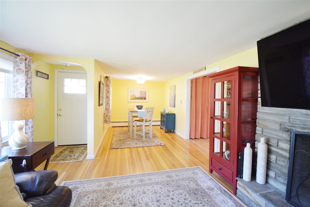 63 Moulton Road Hampton, NH 03842 - Photo 9 of 30