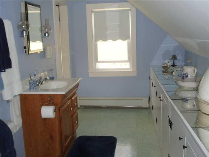 16 Littlefield Road Chebeague Island, ME 04017 - Photo 17 of 17 Bathroom.