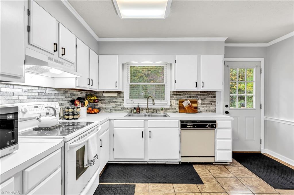 4909 Reidsville Road Walkertown, NC 27051 - Photo 14 of 32 Gallery Image 14