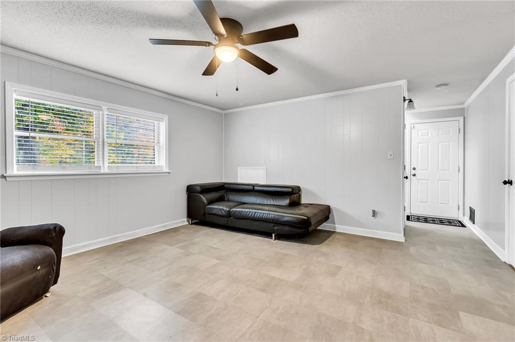4909 Reidsville Road Walkertown, NC 27051 - Photo 24 of 32 Gallery Image 24