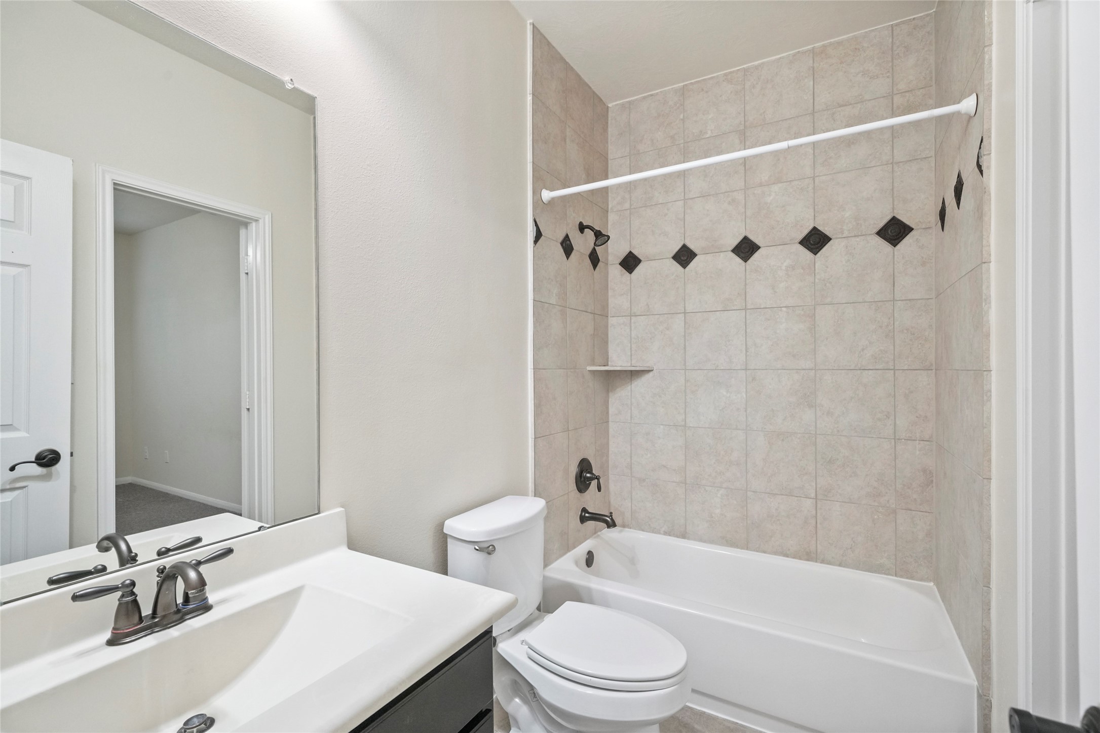 8132 Tranquil Lake Way Conroe, TX 77385 - Photo 17 of 32 2nd guest bath