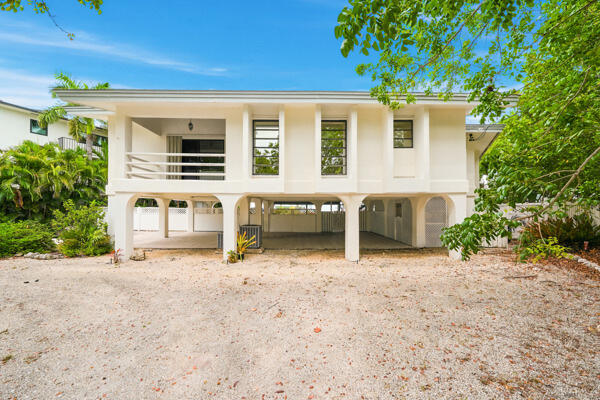 154 Redwing Road Tavernier, FL 33070 - Photo 4 of 53 003_pPIy