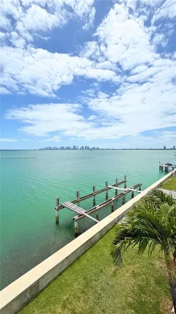 $3,550 | 1880 South Treasure Drive, Unit 3A, North Bay Village, FL 33141