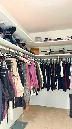 $3,550 | 1880 South Treasure Drive, Unit 3A, North Bay Village, FL 33141