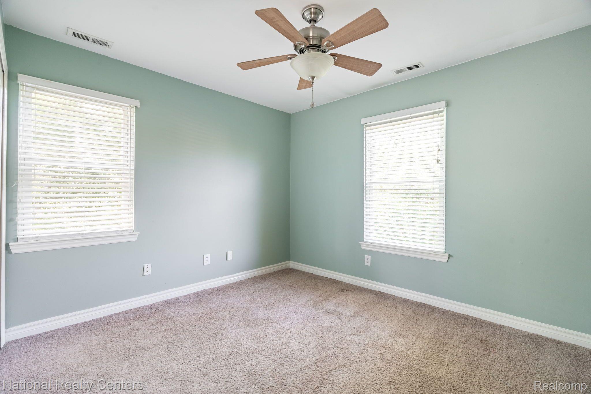 1663 Emerson Circle Rochester, MI 48307 - Photo 14 of 25 Bedroom #1 freshly painted