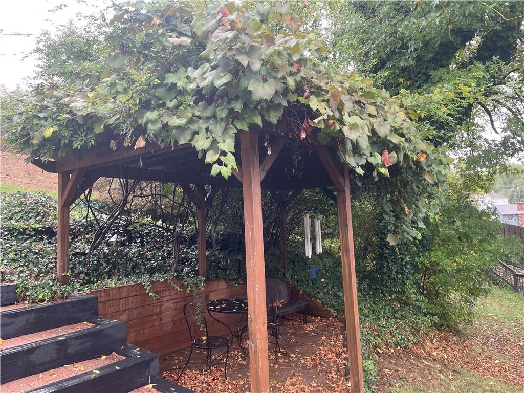 313 Pine Drive New Stanton, PA 15672 - Photo 5 of 41