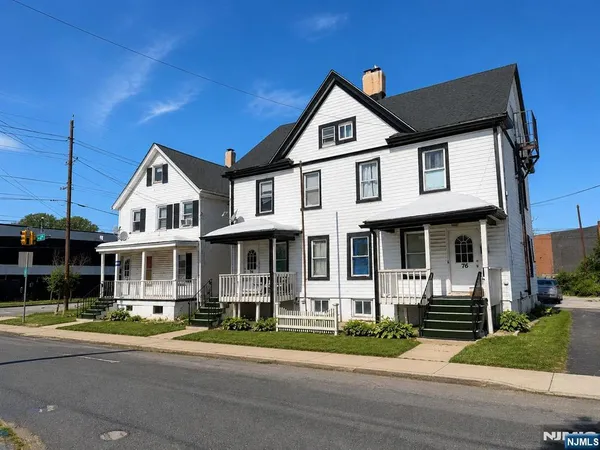 $1,200,000 | 74-76 Court Street, Hackensack, NJ 07601