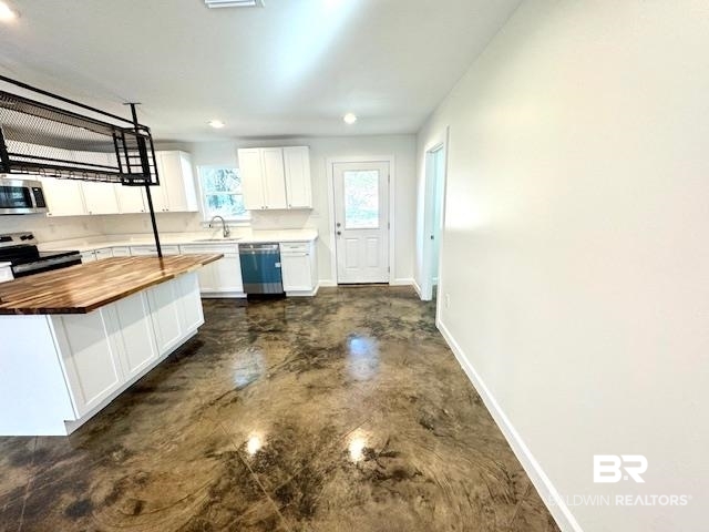 403 East 4th Street Bay Minette, AL 36507 - Photo 6 of 19 Dining area