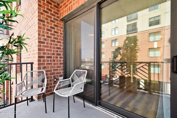 $495,000 | 240 North Water Street, Unit 853, Wilmington, NC 28401