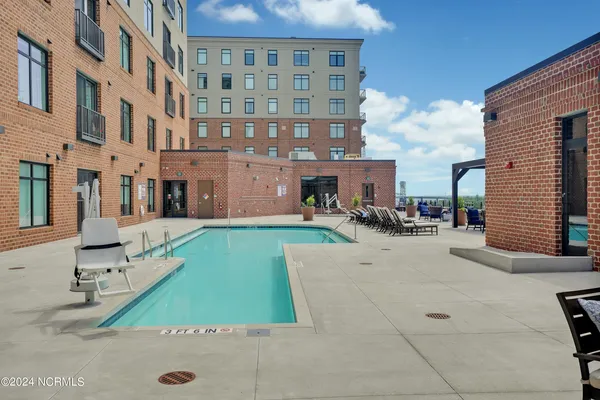 $495,000 | 240 North Water Street, Unit 853, Wilmington, NC 28401