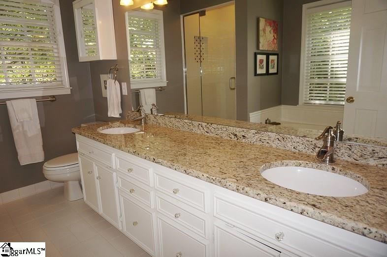 304 English Oak Road Simpsonville, SC 29681 - Photo 14 of 36 Gallery Image 14