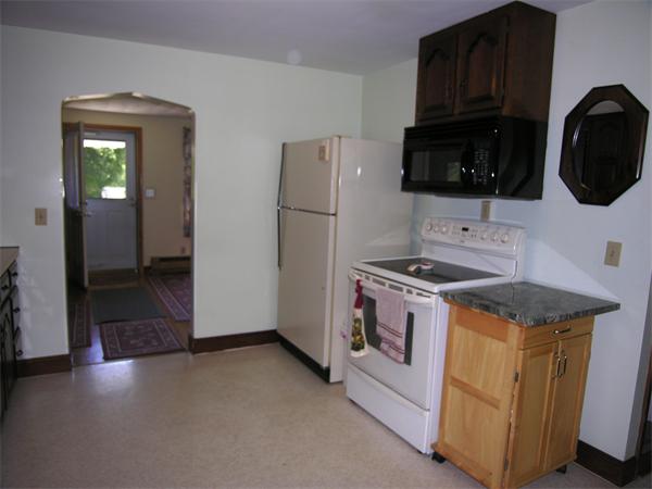 15 Tremlett Road Billerica, MA 01821 - Photo 4 of 23