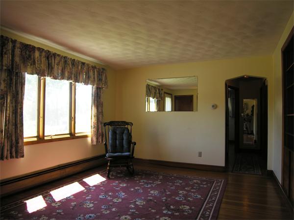 15 Tremlett Road Billerica, MA 01821 - Photo 5 of 23