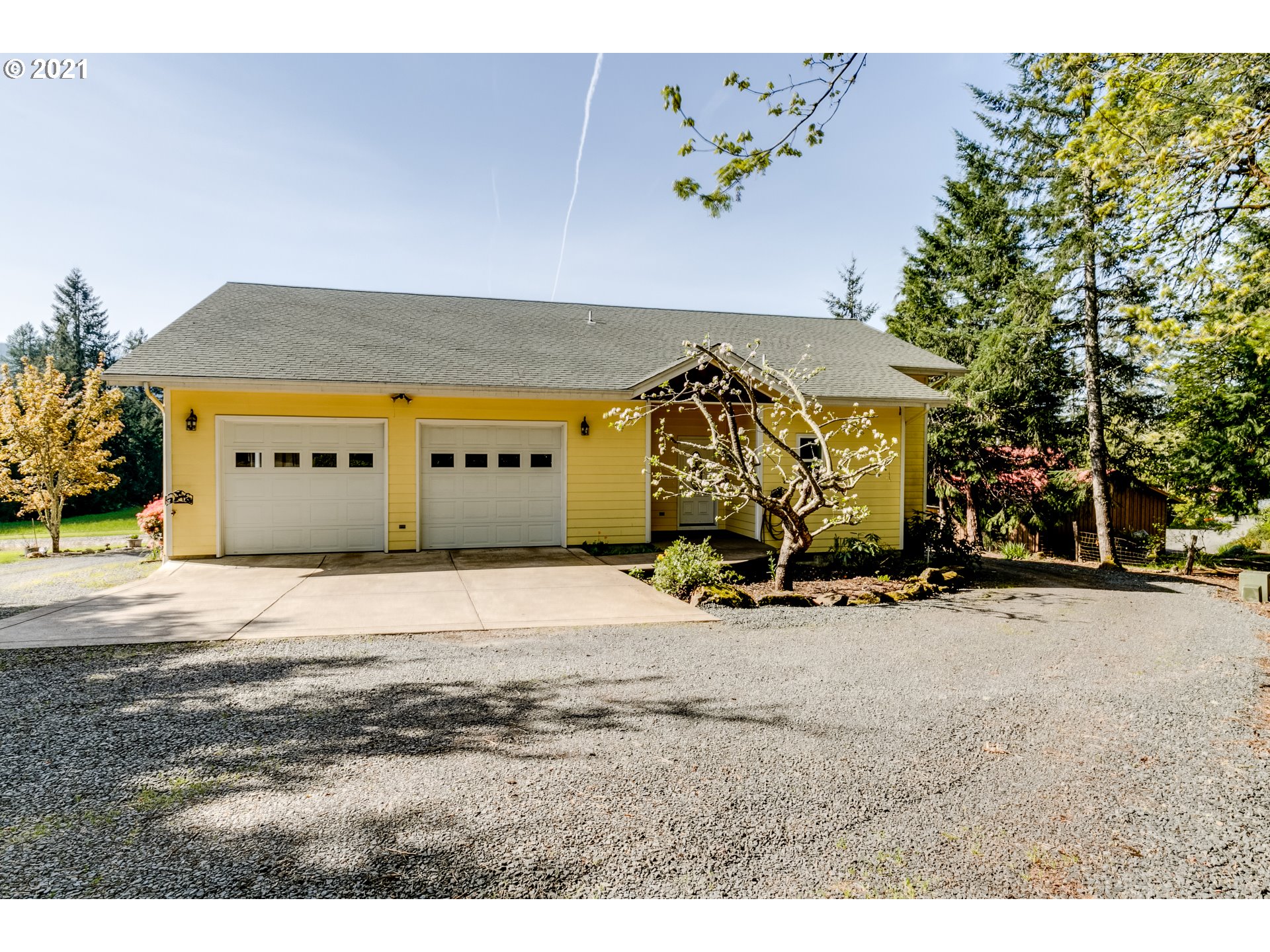 88780 Heritage Lane Springfield, OR 97478 - Photo 2 of 32 Gallery Image 2