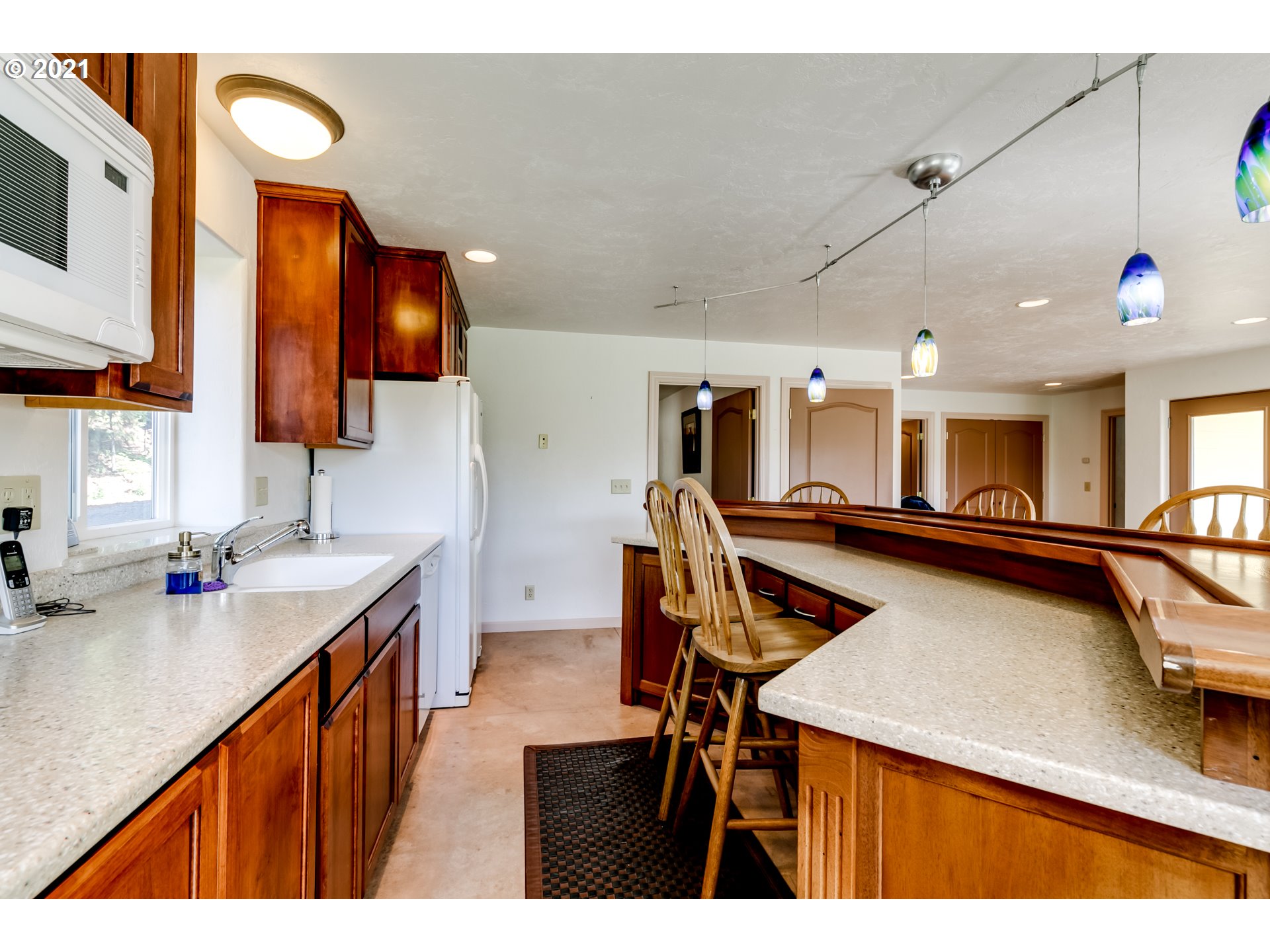 88780 Heritage Lane Springfield, OR 97478 - Photo 16 of 32 Gallery Image 16
