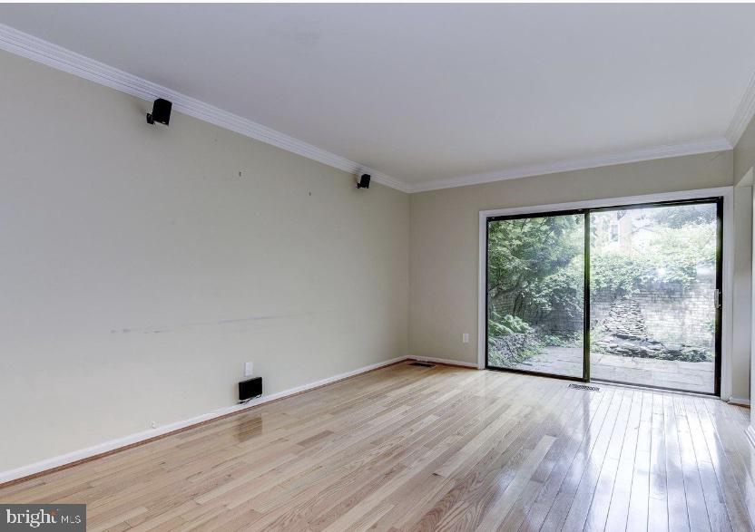 2045 North Glebe Road Arlington, VA 22207 - Photo 6 of 15