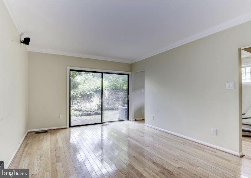 2045 North Glebe Road Arlington, VA 22207 - Photo 7 of 15