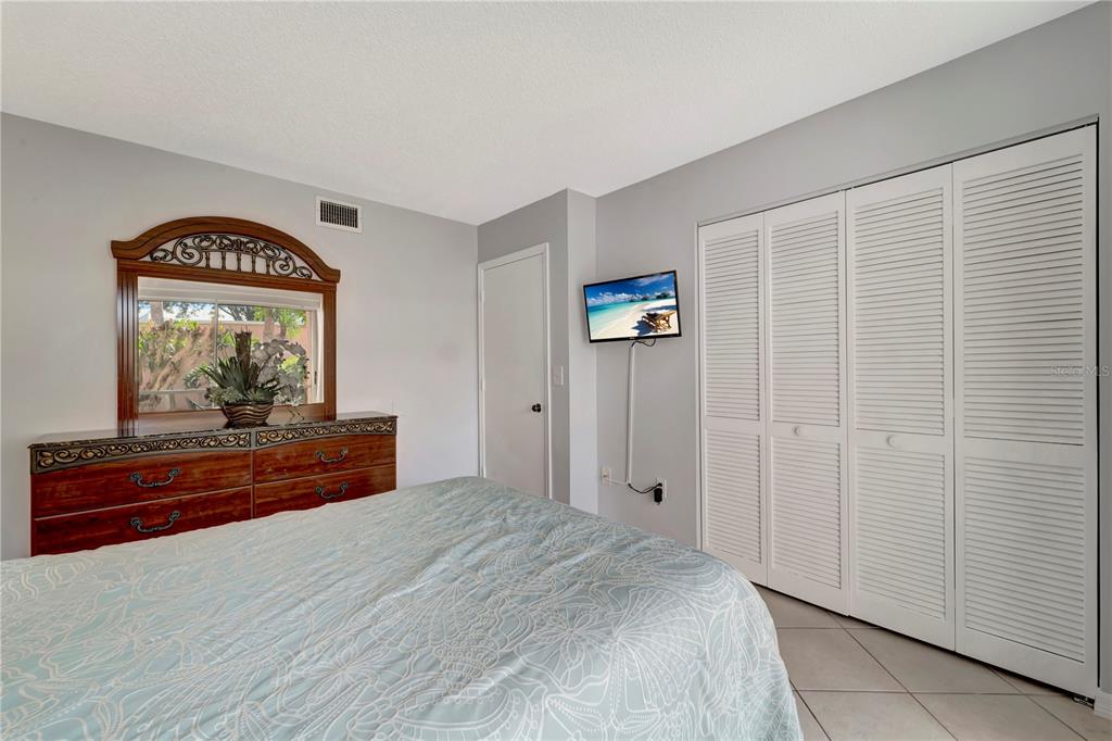 436 Cerromar Lane, Unit 379 Venice, FL 34293 - Photo 16 of 31