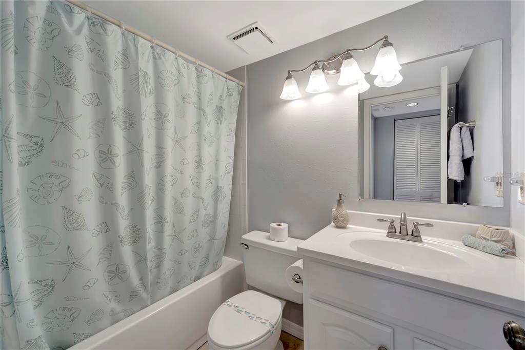 436 Cerromar Lane, Unit 379 Venice, FL 34293 - Photo 18 of 31