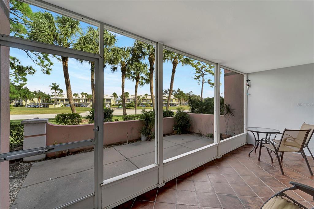 436 Cerromar Lane, Unit 379 Venice, FL 34293 - Photo 7 of 31