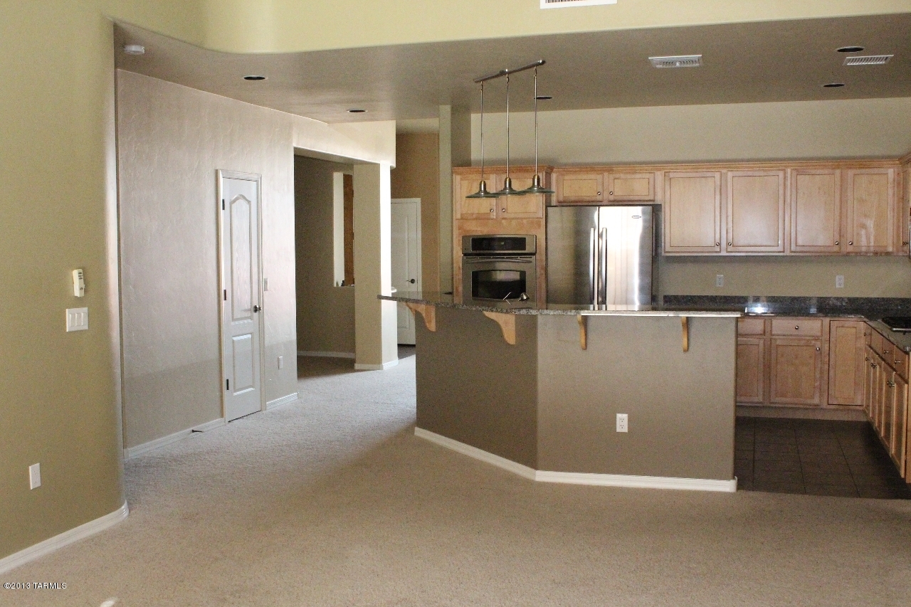 7513 West Dancing Rabbit Court Tucson, AZ 85743 - Photo 10 of 39