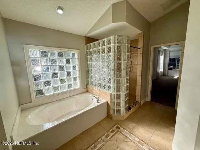 $3,800 | 424 Oak Pond Drive, St. Johns, FL 32259