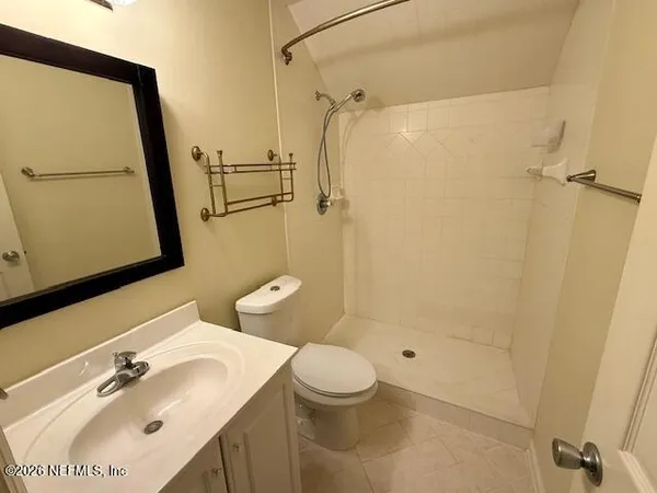 $3,800 | 424 Oak Pond Drive, St. Johns, FL 32259