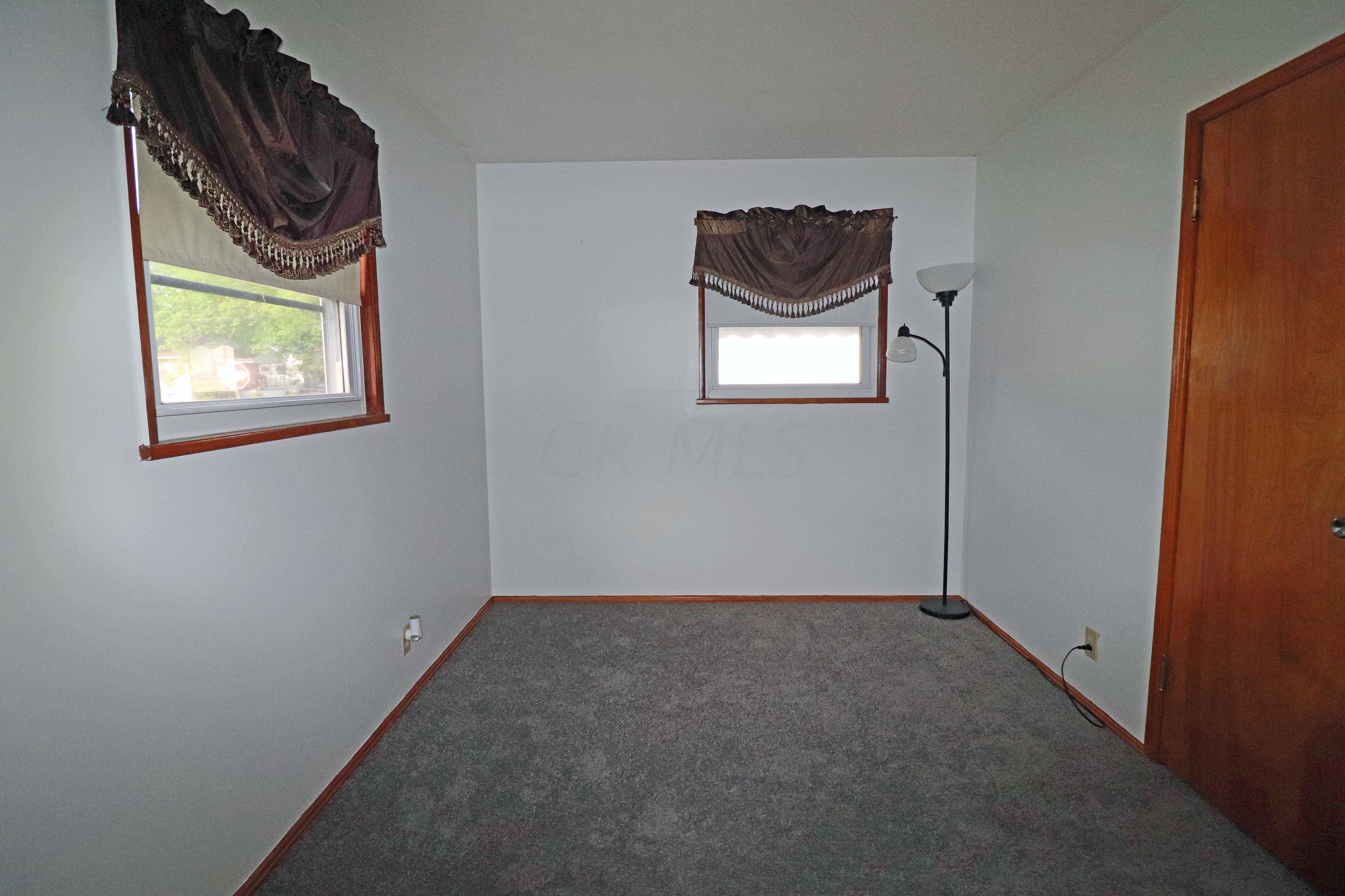 1177 Acton Road Columbus, OH 43224 - Photo 17 of 43 Gallery Image 17